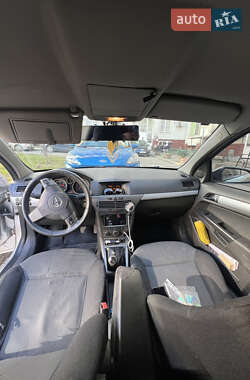 Універсал Opel Astra 2005 в 