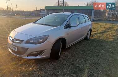 Універсал Opel Astra 2013 в Львові