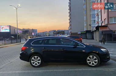 Универсал Opel Astra 2014 в 