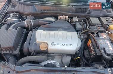 Седан Opel Astra 2000 в 