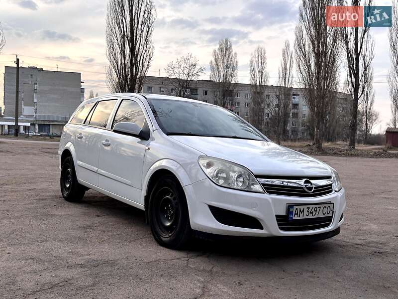 Універсал Opel Astra 2008 в Коростені