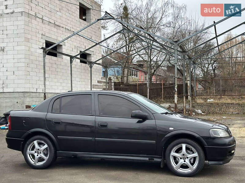 Седан Opel Astra 2008 в Рівному фото 2 Седан Opel Astra 2008 в Рівному