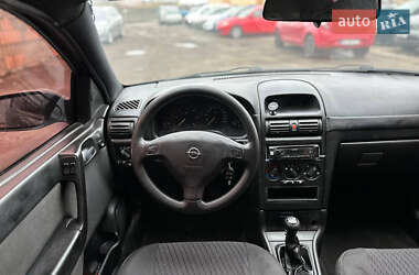 Седан Opel Astra 2008 в 