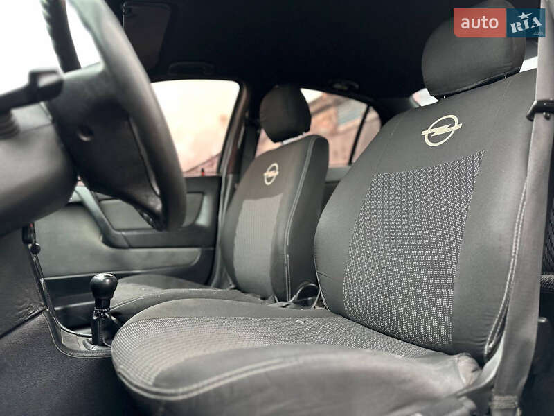 Седан Opel Astra 2008 в Рівному фото 23 Седан Opel Astra 2008 в Рівному