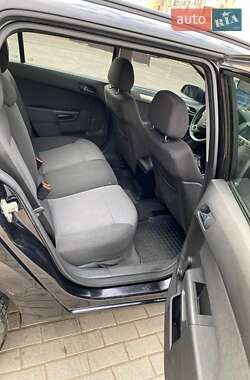 Универсал Opel Astra 2008 в 