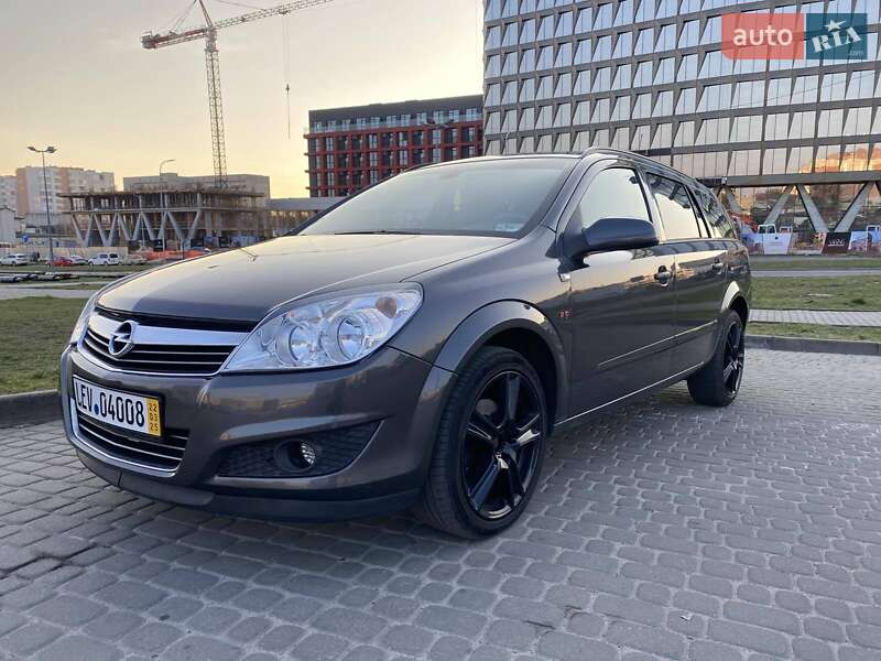 Універсал Opel Astra 2008 в 