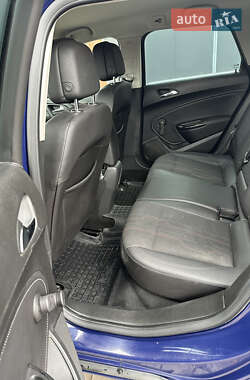 Універсал Opel Astra 2012 в 