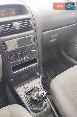 Седан Opel Astra 2008 в 