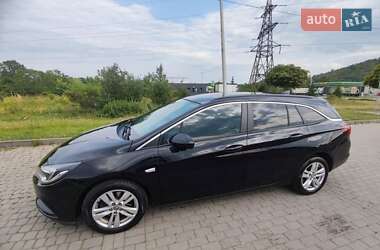 Универсал Opel Astra 2017 в 