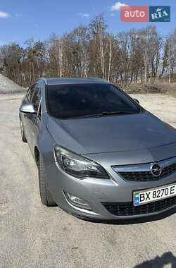 Универсал Opel Astra 2011 в Славуте