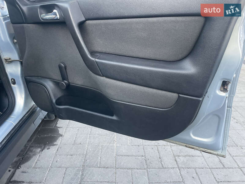 Седан Opel Astra 2005 в Новомосковську