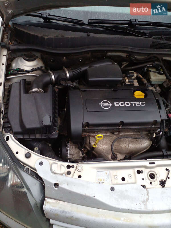 Універсал Opel Astra 2006 в Білгороді-Дністровському