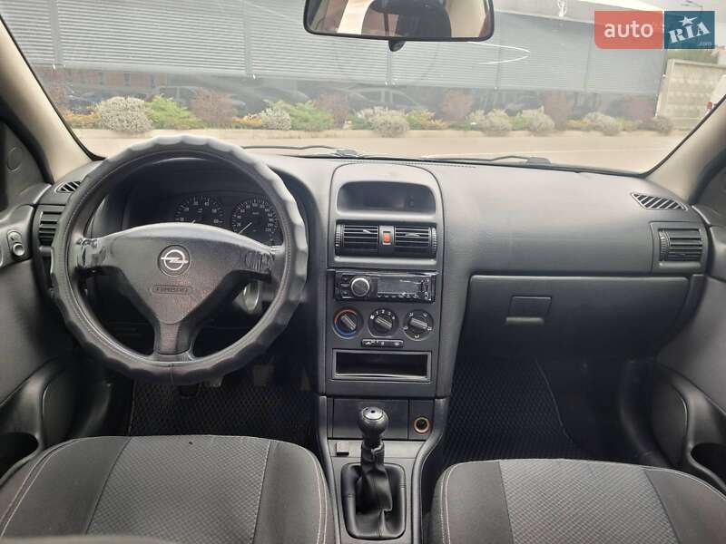 Седан Opel Astra 2007 в Киеве