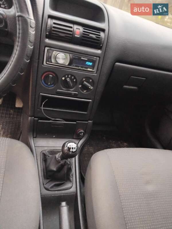 Хэтчбек Opel Astra 2007 в Турке фото 7 Хэтчбек Opel Astra 2007 в Турке