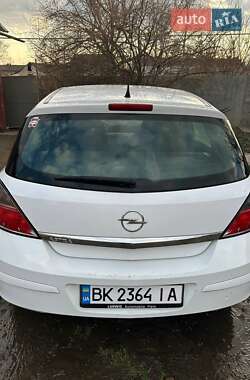 Хэтчбек Opel Astra 2009 в 