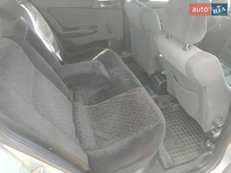 Седан Opel Astra 2007 в Киеве