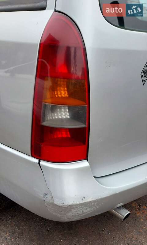 Универсал Opel Astra 2004 в Лубнах