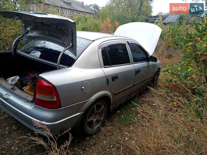 Седан Opel Astra 2003 в Константиновке (Краматорского района) фото 2 Седан Opel Astra 2003 в Константиновке (Краматорского района)