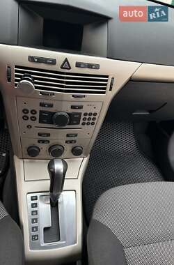 Универсал Opel Astra 2008 в Бердичеве
