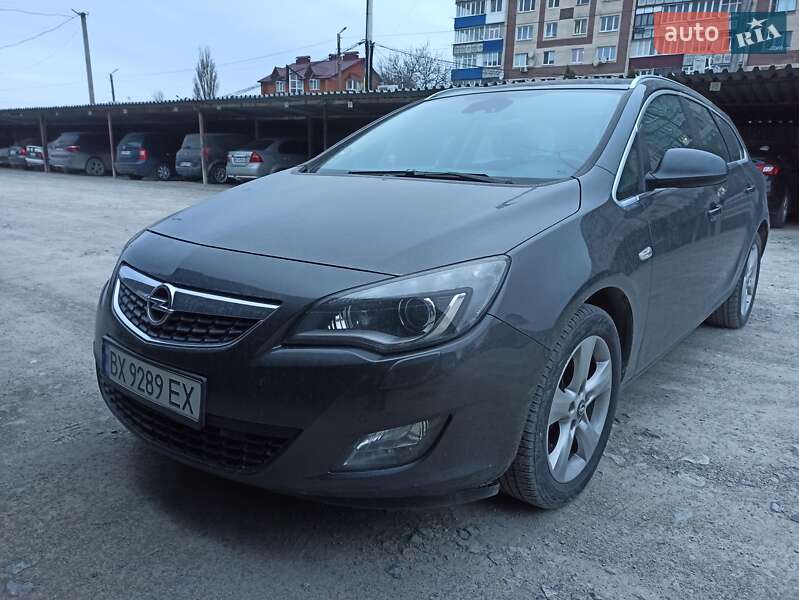 Универсал Opel Astra 2011 в Каменец-Подольском фото 2 Универсал Opel Astra 2011 в Каменец-Подольском