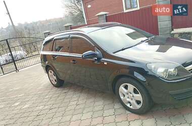 Универсал Opel Astra 2006 в Ровно