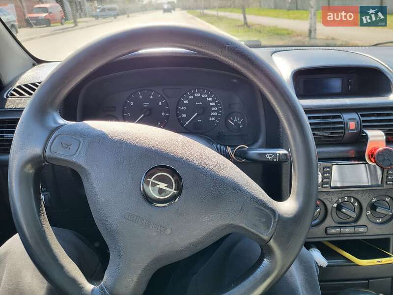 Хэтчбек Opel Astra 1999 в Измаиле