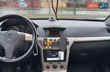 Универсал Opel Astra 2008 в 