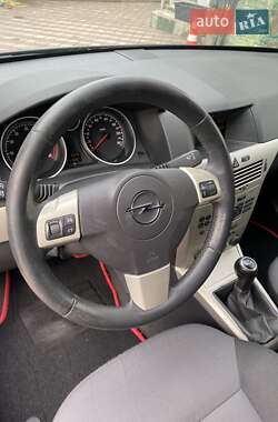 Универсал Opel Astra 2008 в 