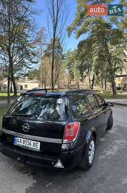 Универсал Opel Astra 2006 в 