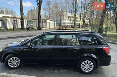 Универсал Opel Astra 2006 в 