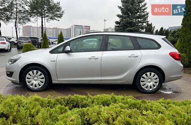 Универсал Opel Astra 2013 в 