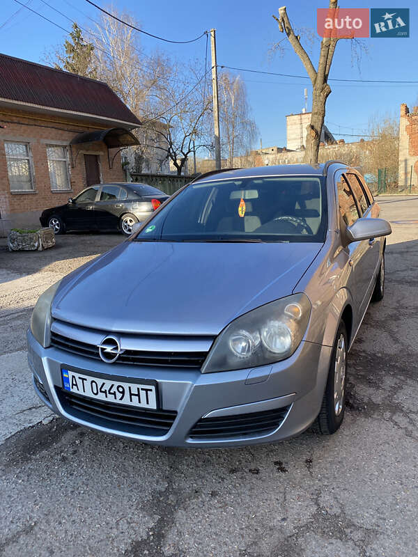 Универсал Opel Astra 2005 в 