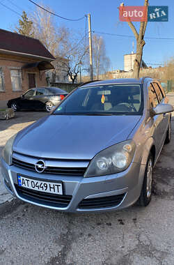 Универсал Opel Astra 2005 в 