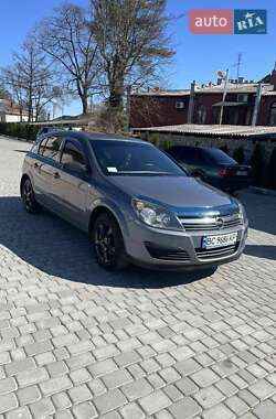 Хэтчбек Opel Astra 2006 в Львове