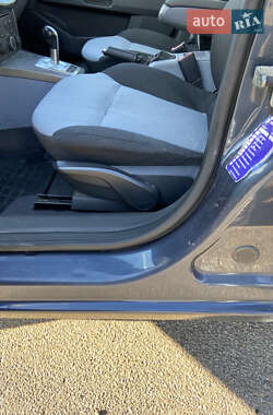 Универсал Opel Astra 2005 в 