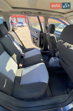 Универсал Opel Astra 2005 в 