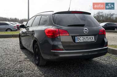 Універсал Opel Astra 2014 в 