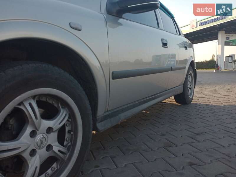 Седан Opel Astra 2006 в Голованевске фото 8 Седан Opel Astra 2006 в Голованевске
