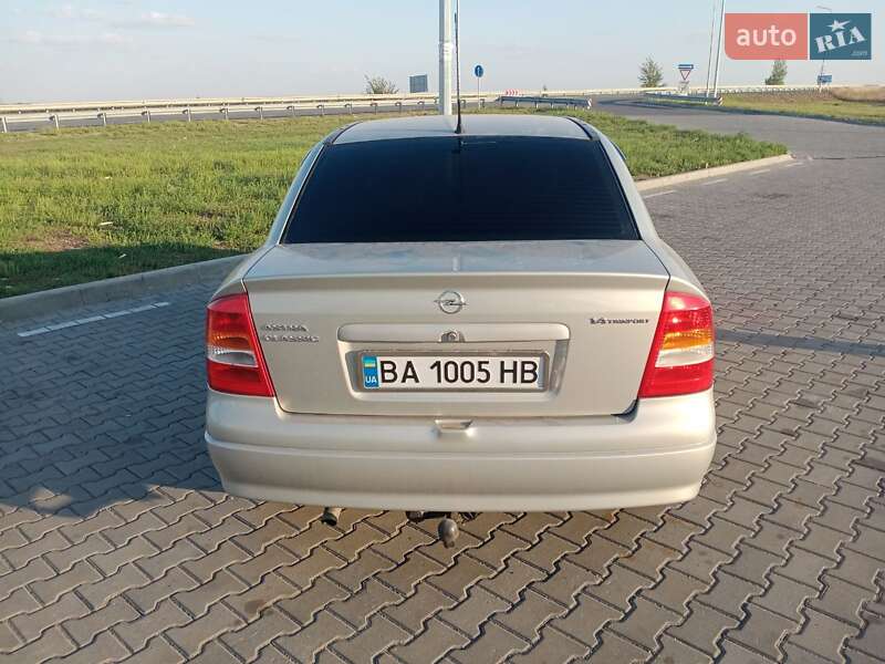 Седан Opel Astra 2006 в Голованевске фото 14 Седан Opel Astra 2006 в Голованевске