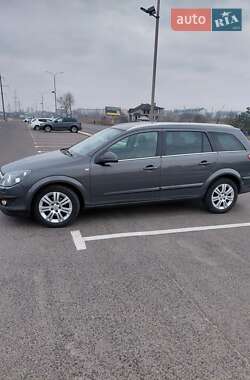 Универсал Opel Astra 2009 в 