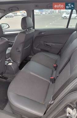 Универсал Opel Astra 2009 в 