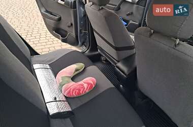 Седан Opel Astra 2006 в Ивано-Франковске