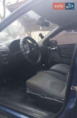 Седан Opel Astra 2008 в 