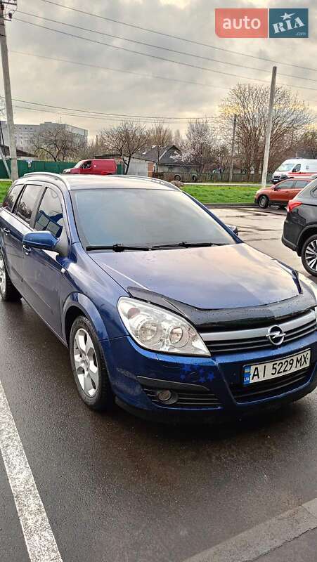 Универсал Opel Astra 2005 в Попельне