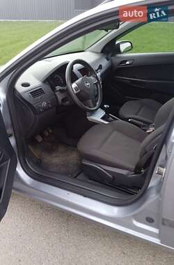 Универсал Opel Astra 2009 в 