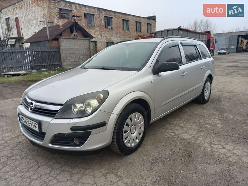 Универсал Opel Astra 2005 в 