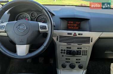 Универсал Opel Astra 2008 в 