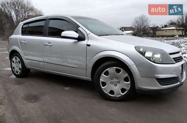Хетчбек Opel Astra 2005 в 