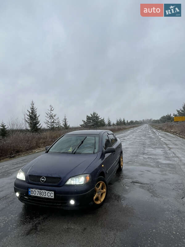 Седан Opel Astra 1999 в Лановцах