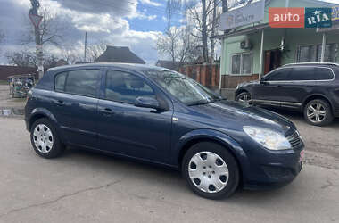 Хэтчбек Opel Astra 2008 в 